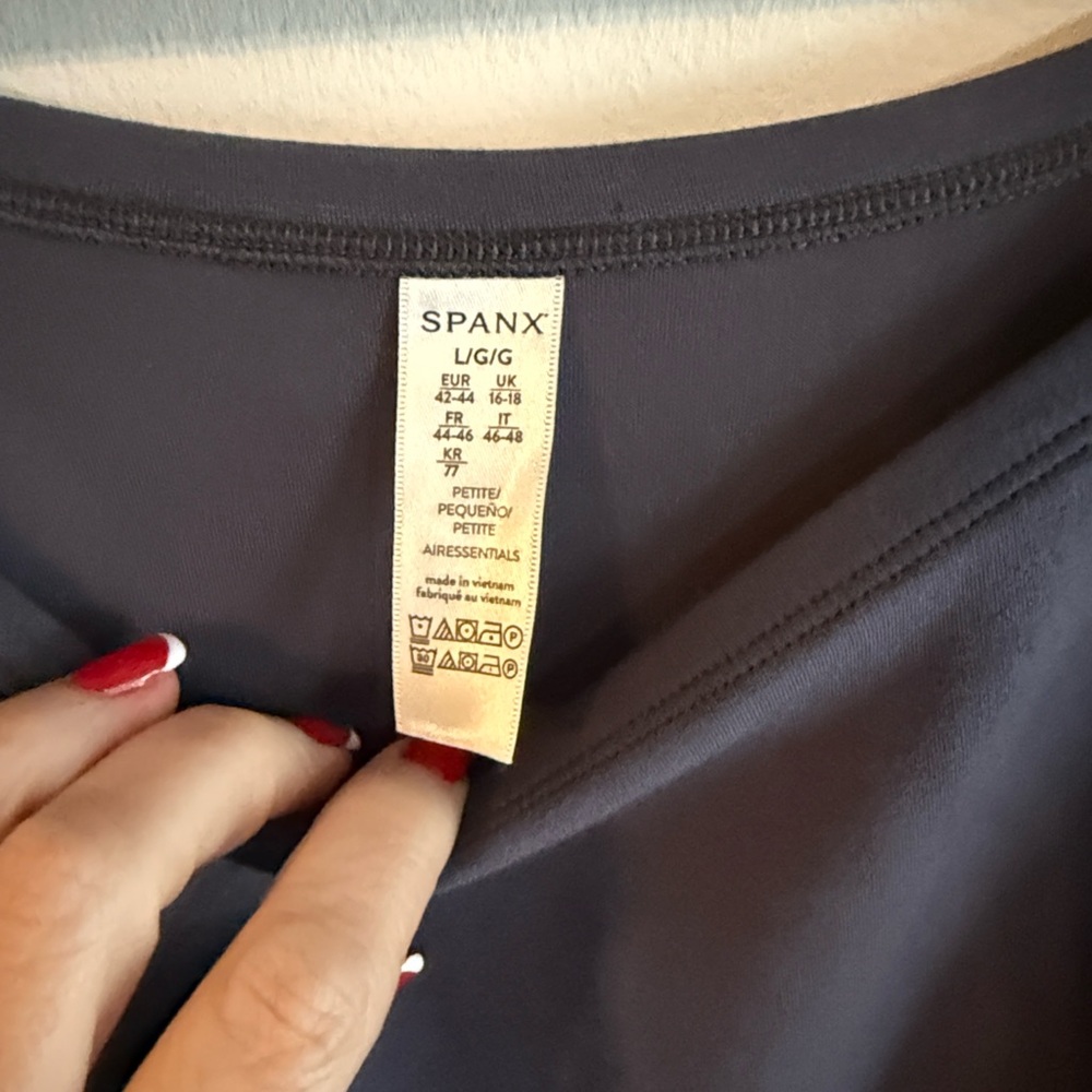 Spanx air essentials Petite large jumpsuit - Picture 4 of 6